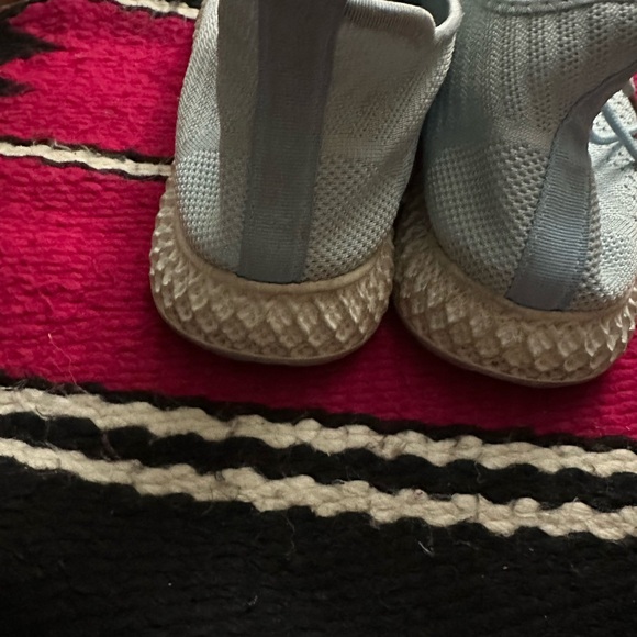 Mens runners in size 13 - Picture 12 of 13